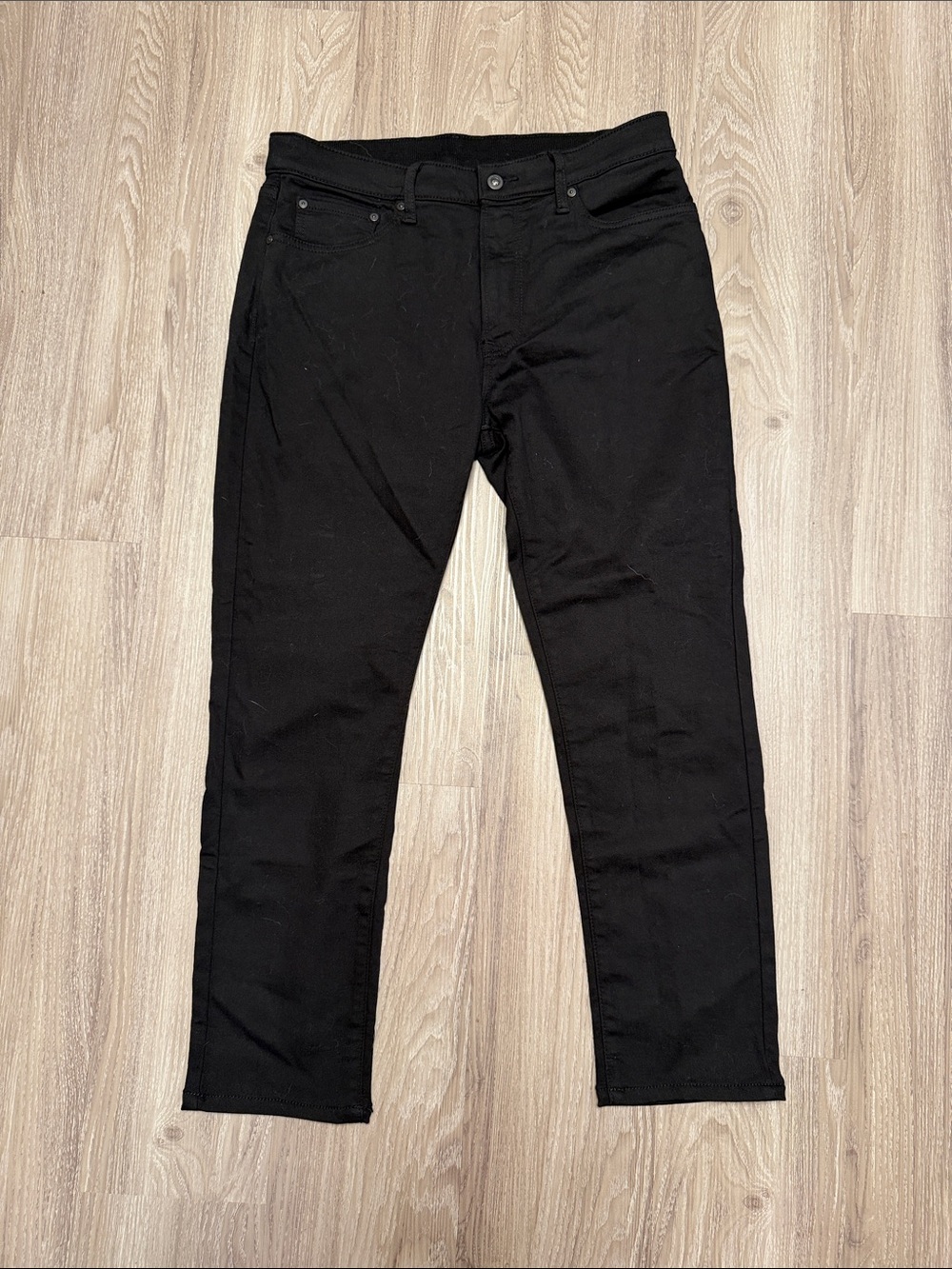 Uniqlo Men's Black Slim Straight Jeans - Deep Black
